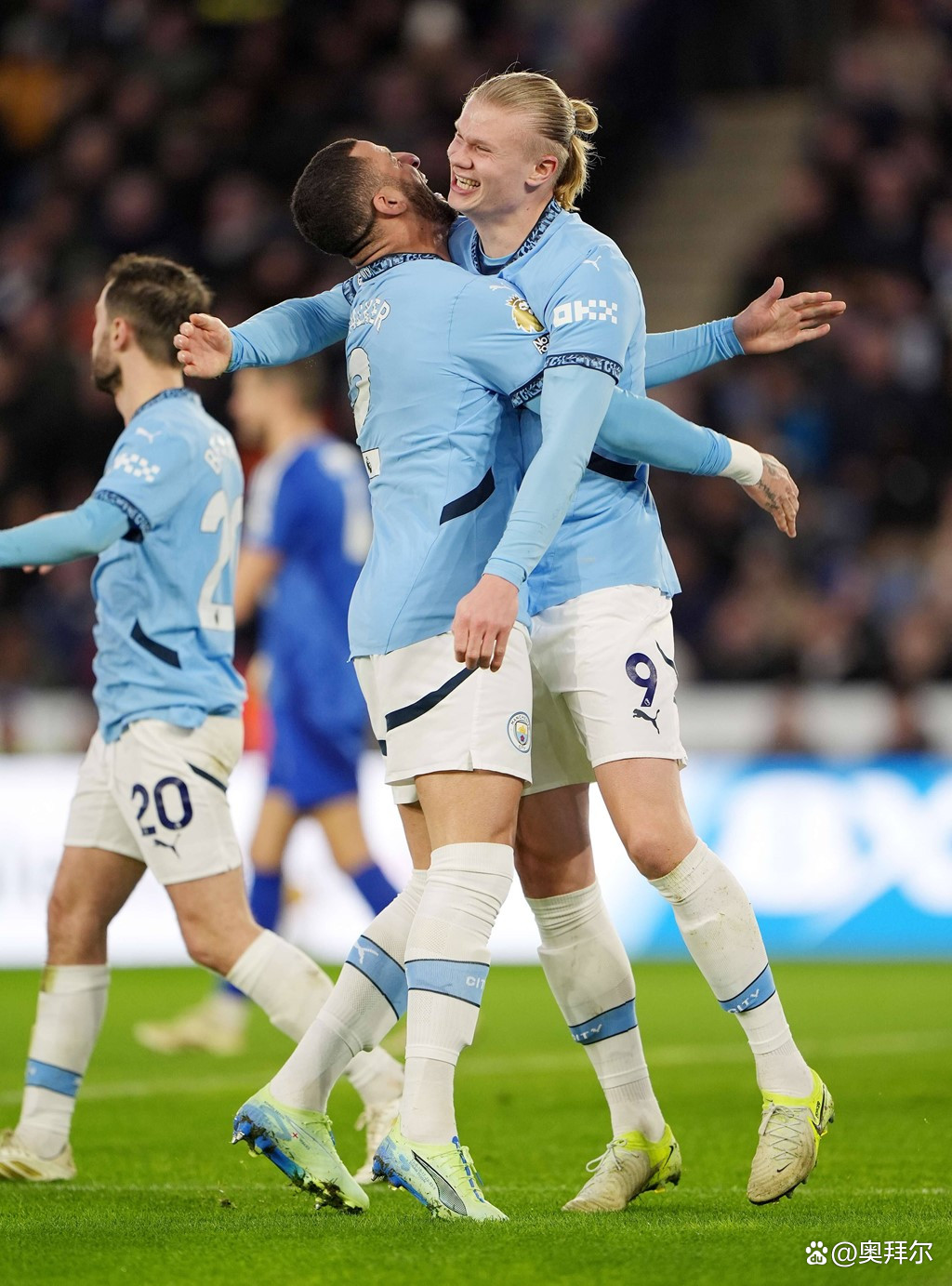 爱游戏体育-哈兰德在德国队比赛中表现优异，持续失利引发热议！