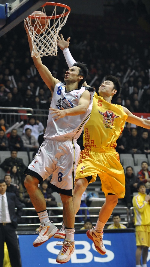 爱游戏- 关键时刻瞪起眼来 